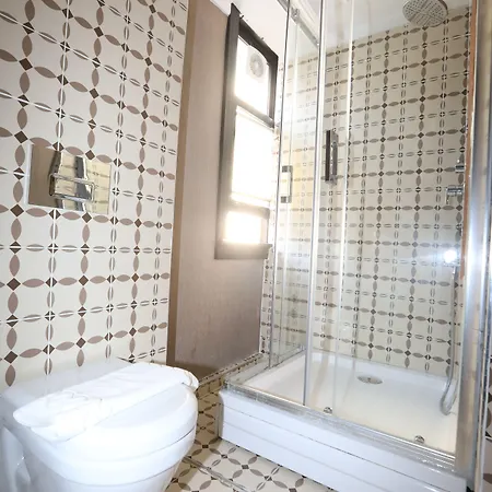 Hotel Mezzo 3*