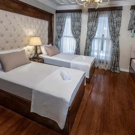 Hotel Mezzo