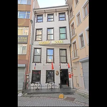 Mezzo Hotel 3*