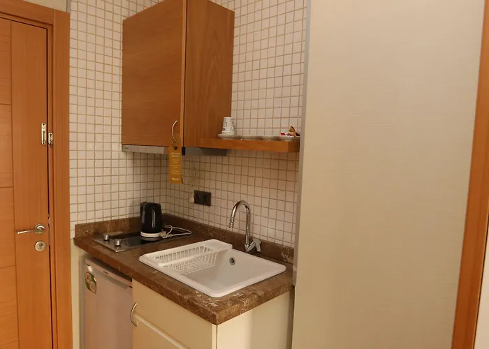 Ξενοδοχείο Mezzo 3*